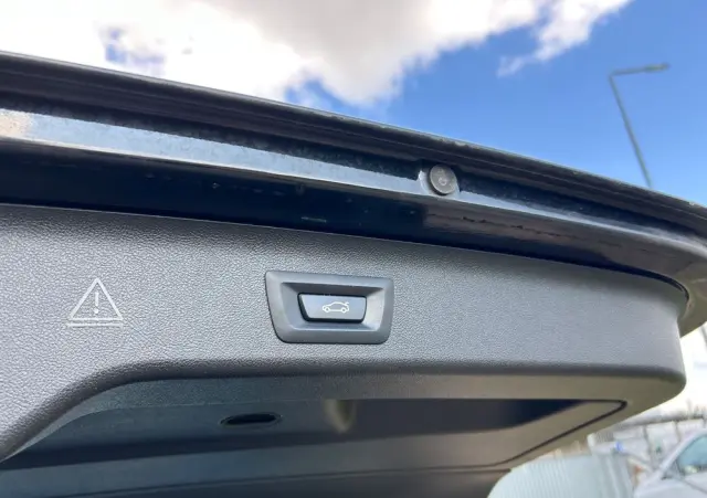 BMW Seria 5 520d Luxury Line