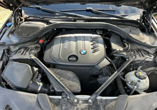 BMW Seria 5 520d Luxury Line