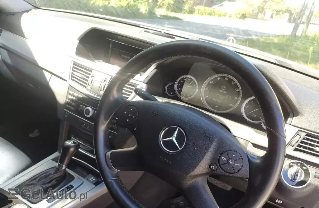 MERCEDES-BENZ Klasa E 