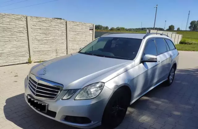 MERCEDES-BENZ Klasa E 