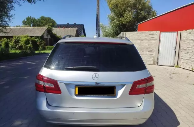 MERCEDES-BENZ Klasa E 