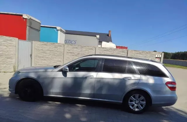 MERCEDES-BENZ Klasa E 