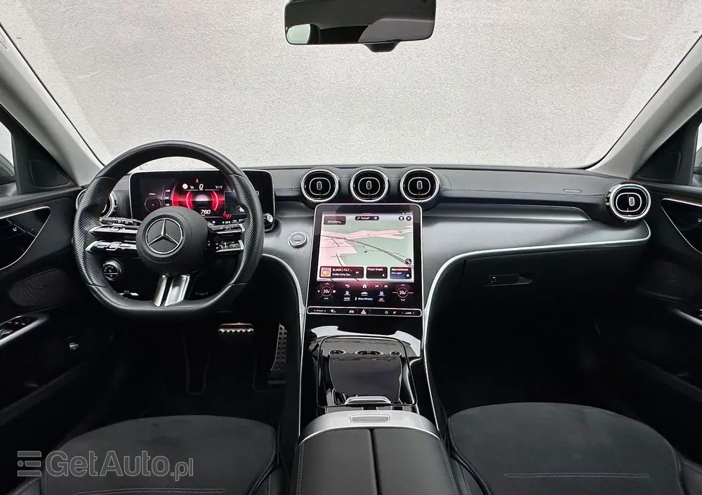 MERCEDES-BENZ Klasa C 220 d 9G-TRONIC AMG Line