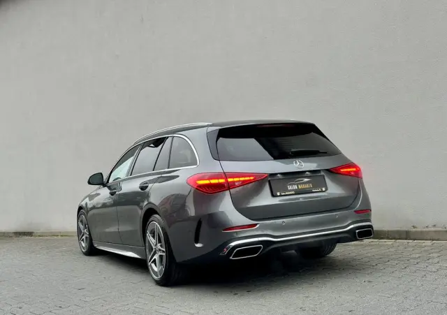 MERCEDES-BENZ Klasa C 220 d 9G-TRONIC AMG Line