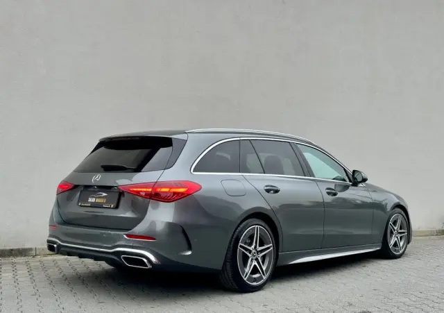 MERCEDES-BENZ Klasa C 220 d 9G-TRONIC AMG Line