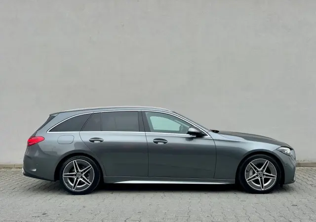 MERCEDES-BENZ Klasa C 220 d 9G-TRONIC AMG Line