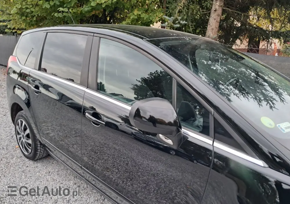 PEUGEOT 5008 1.6 HDi Active