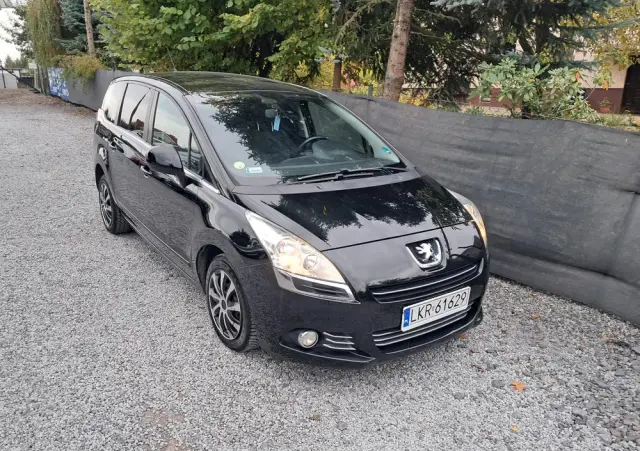 PEUGEOT 5008 1.6 HDi Active