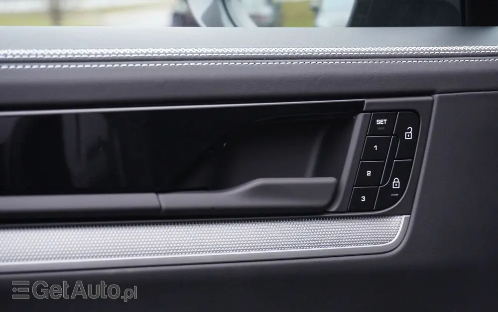 PORSCHE Cayenne Coupe S