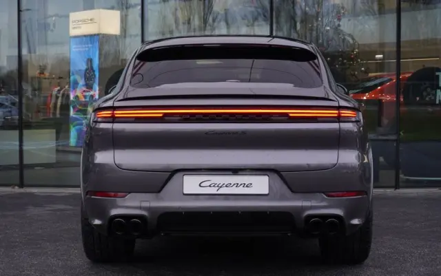 PORSCHE Cayenne Coupe S