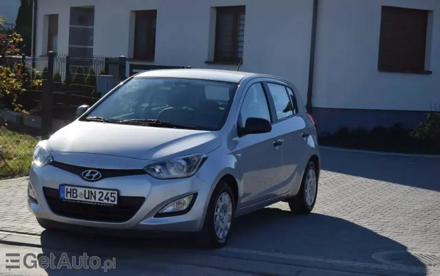 HYUNDAI I20 