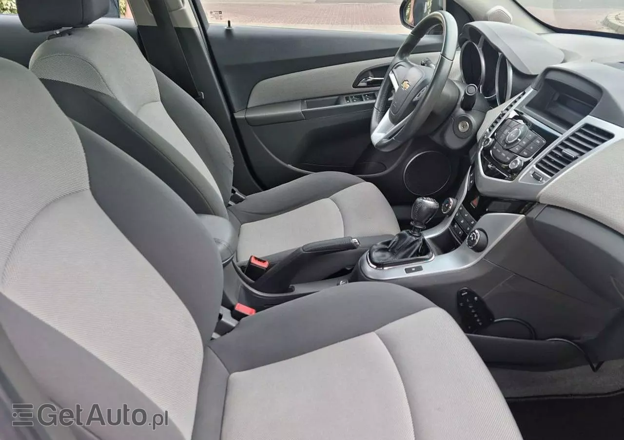 CHEVROLET Cruze 1.6 LS