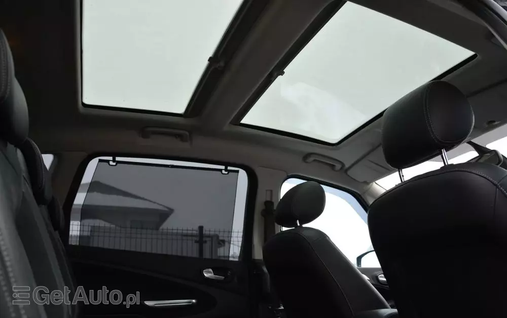 FORD S-Max 2.0 TDCi DPF Titanium