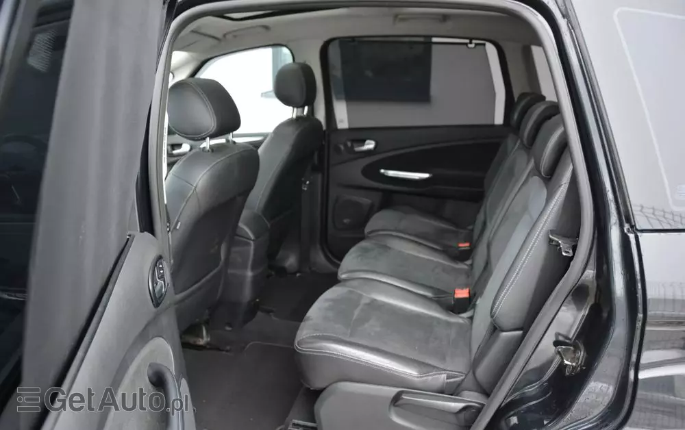 FORD S-Max 2.0 TDCi DPF Titanium