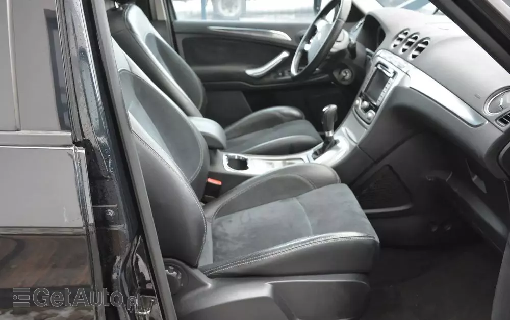 FORD S-Max 2.0 TDCi DPF Titanium