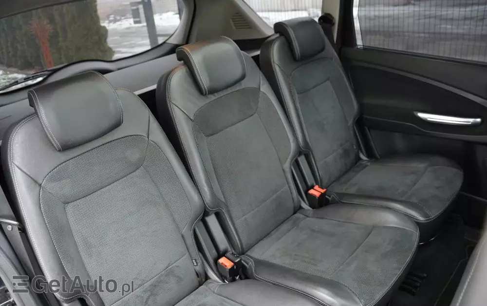 FORD S-Max 2.0 TDCi DPF Titanium