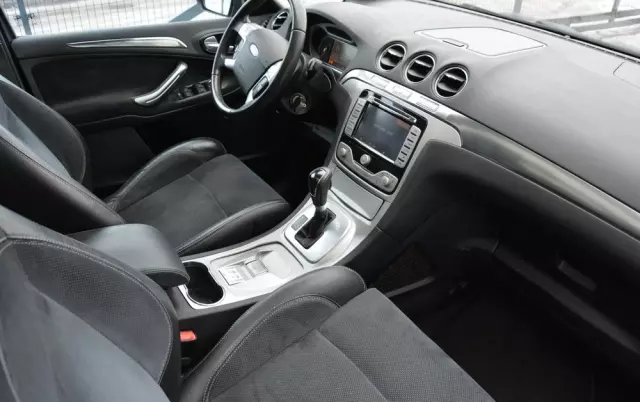 FORD S-Max 2.0 TDCi DPF Titanium