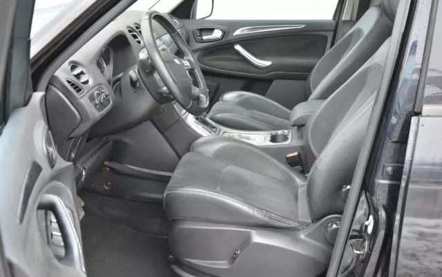 FORD S-Max 2.0 TDCi DPF Titanium