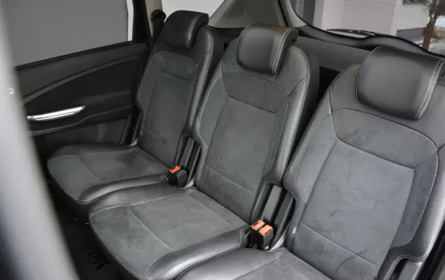 FORD S-Max 2.0 TDCi DPF Titanium