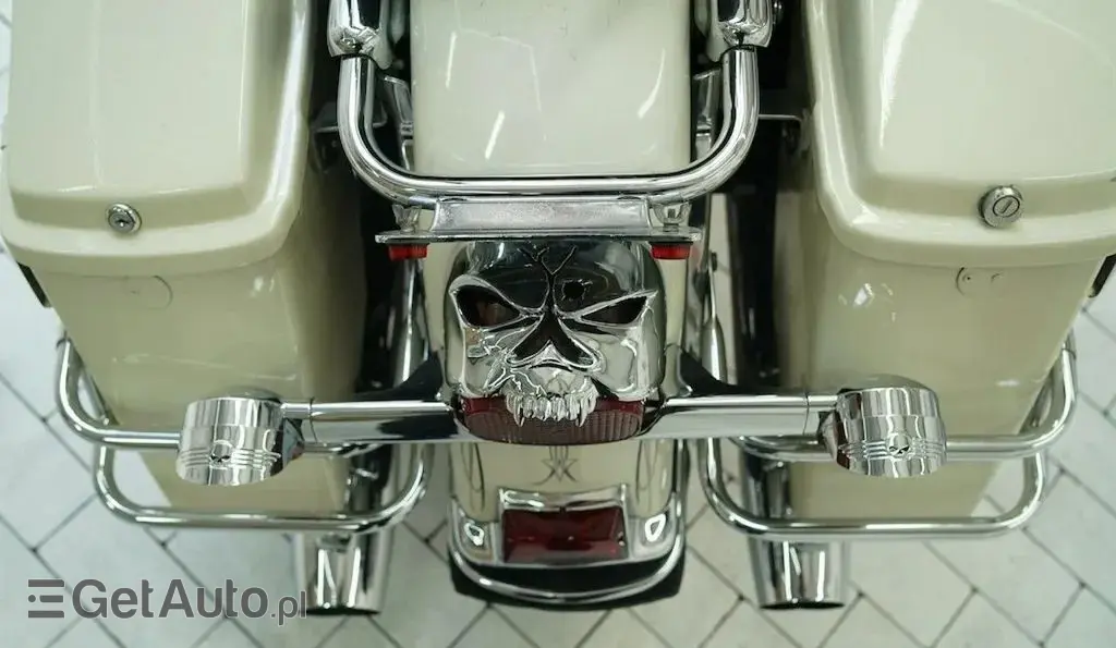 HARLEY-DAVIDSON CVO 