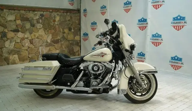 HARLEY-DAVIDSON CVO 