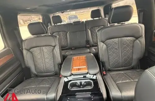 JEEP Grand Wagoneer 