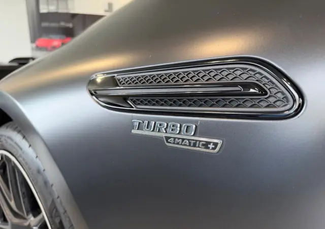 MERCEDES-BENZ AMG GT 43 4-Matic+