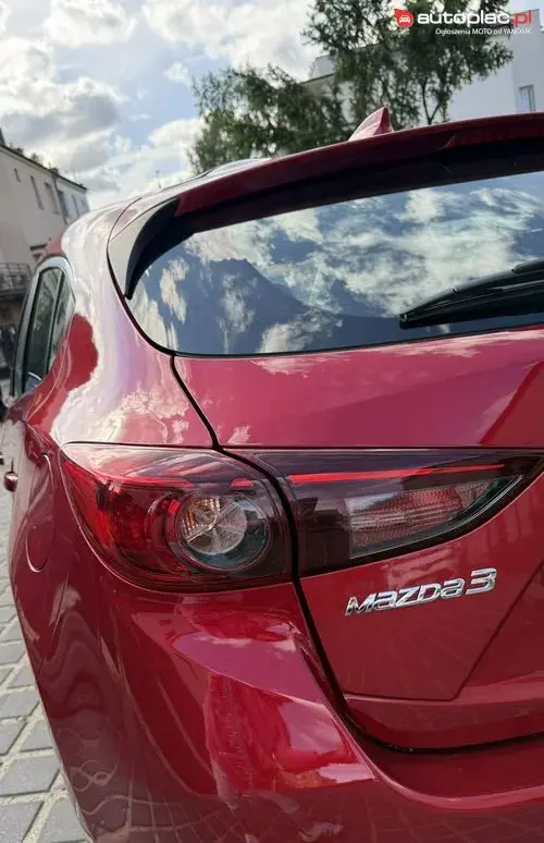 MAZDA 3 