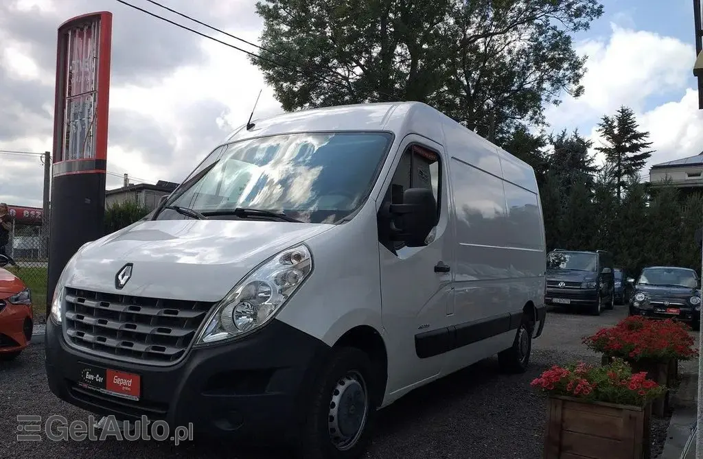 RENAULT Master 