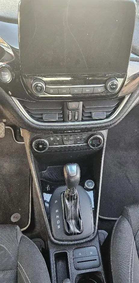 FORD Fiesta 1.0 EcoBoost Powershift Celebration