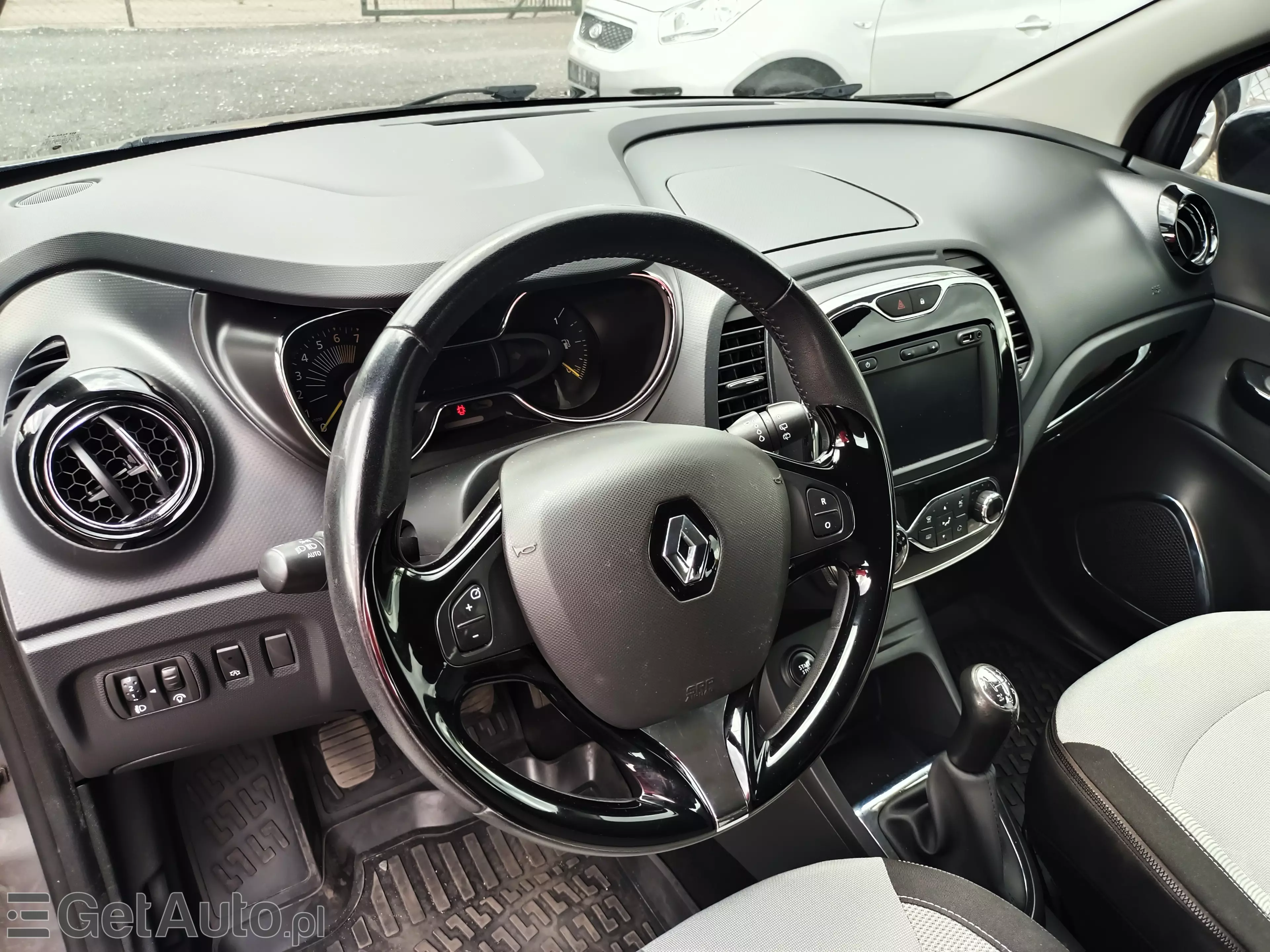 RENAULT Captur ENERGY TCe 90 Start&Stop Luxe