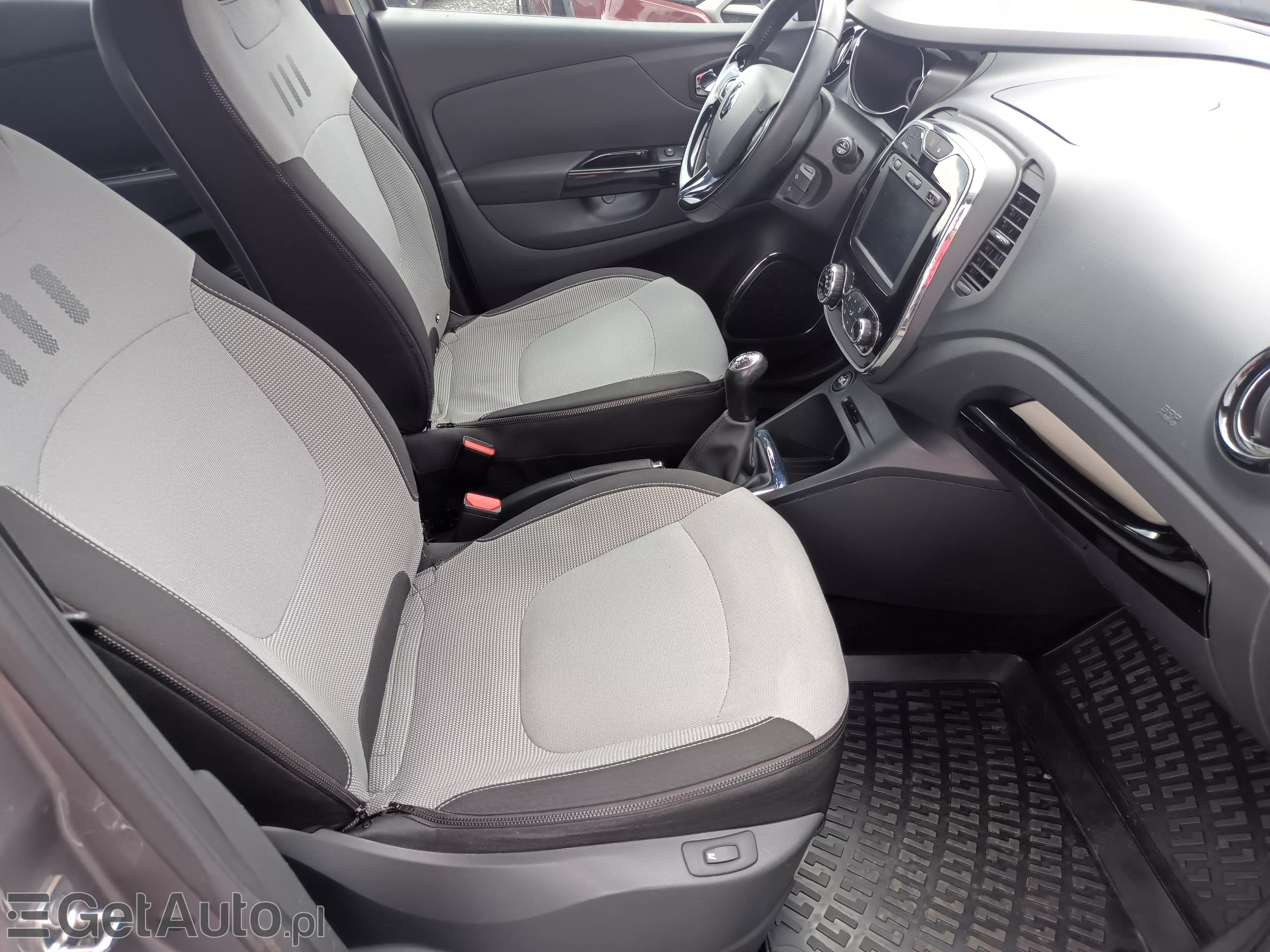 RENAULT Captur ENERGY TCe 90 Start&Stop Luxe