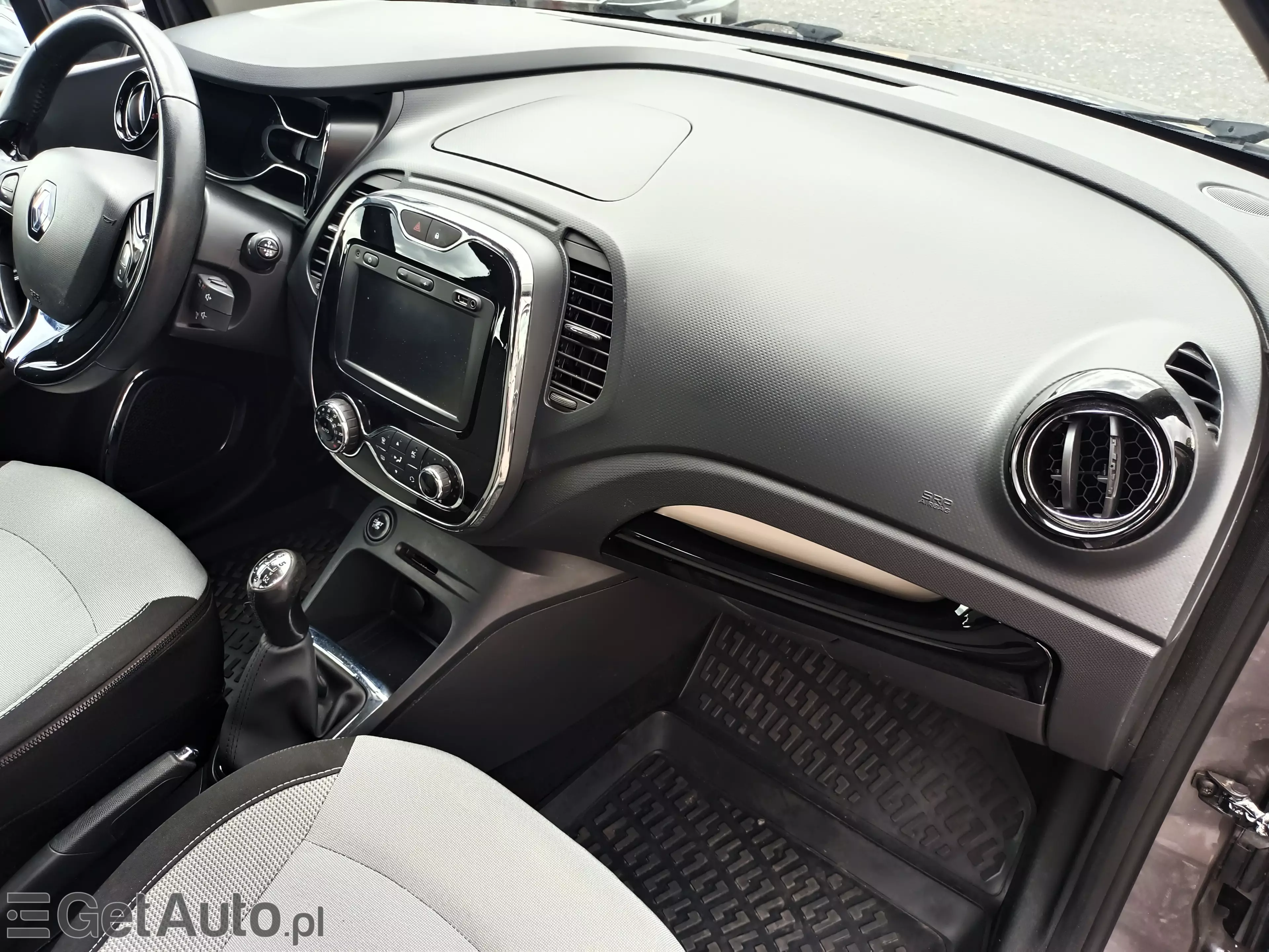 RENAULT Captur ENERGY TCe 90 Start&Stop Luxe