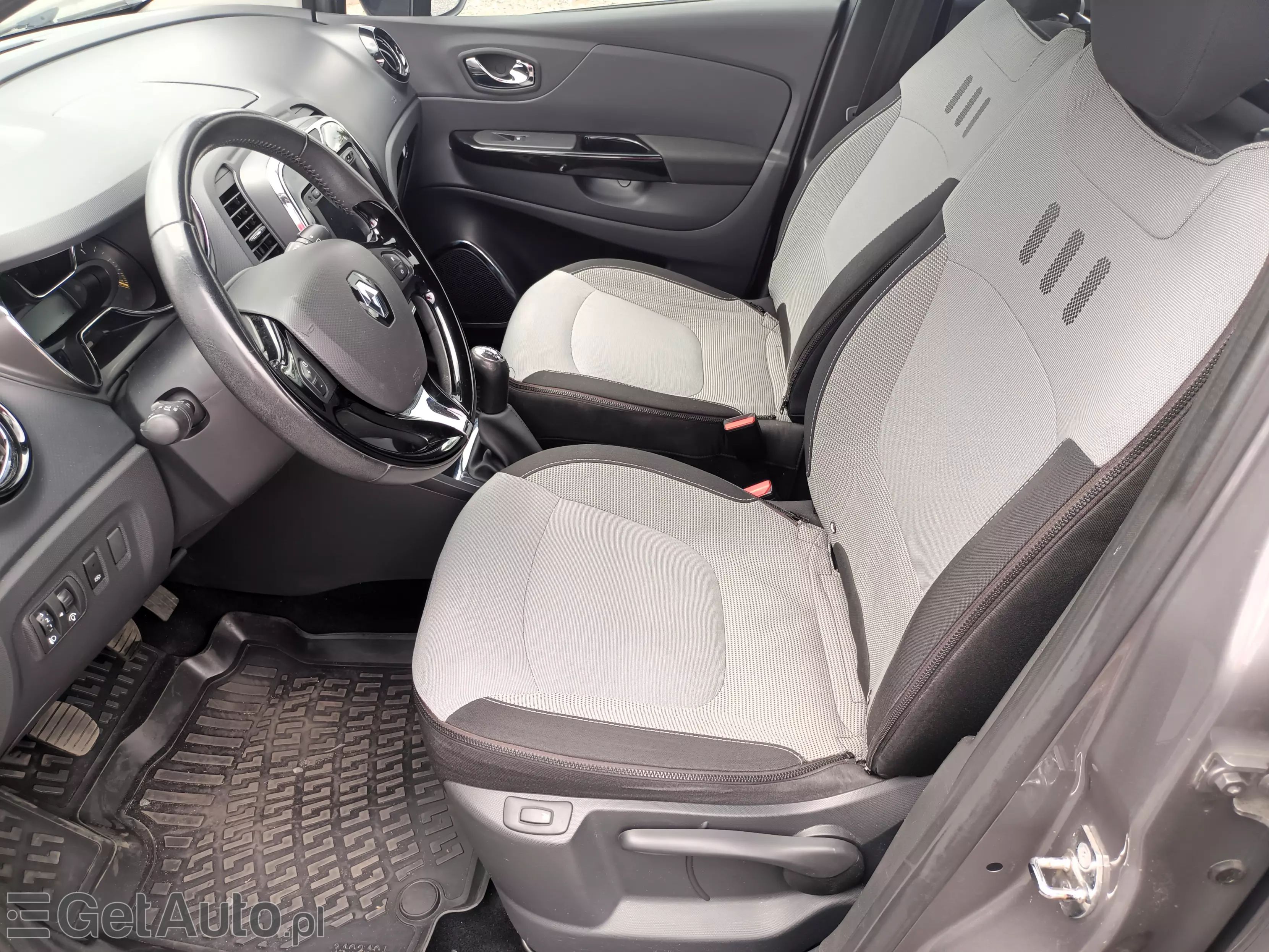 RENAULT Captur ENERGY TCe 90 Start&Stop Luxe