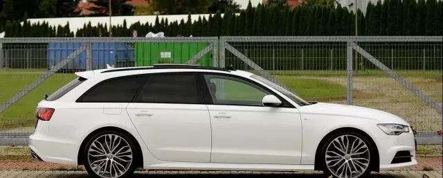 AUDI A6 