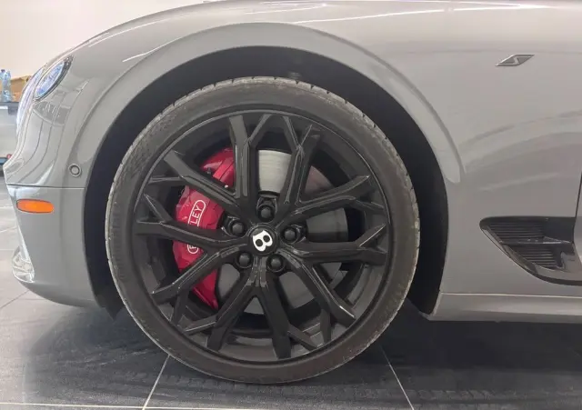 BENTLEY Continental GT V8