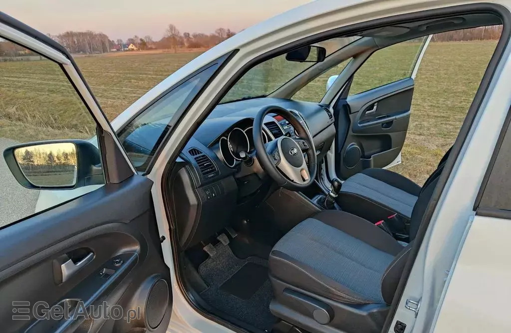 KIA Venga 1.4 16V (90 KM)