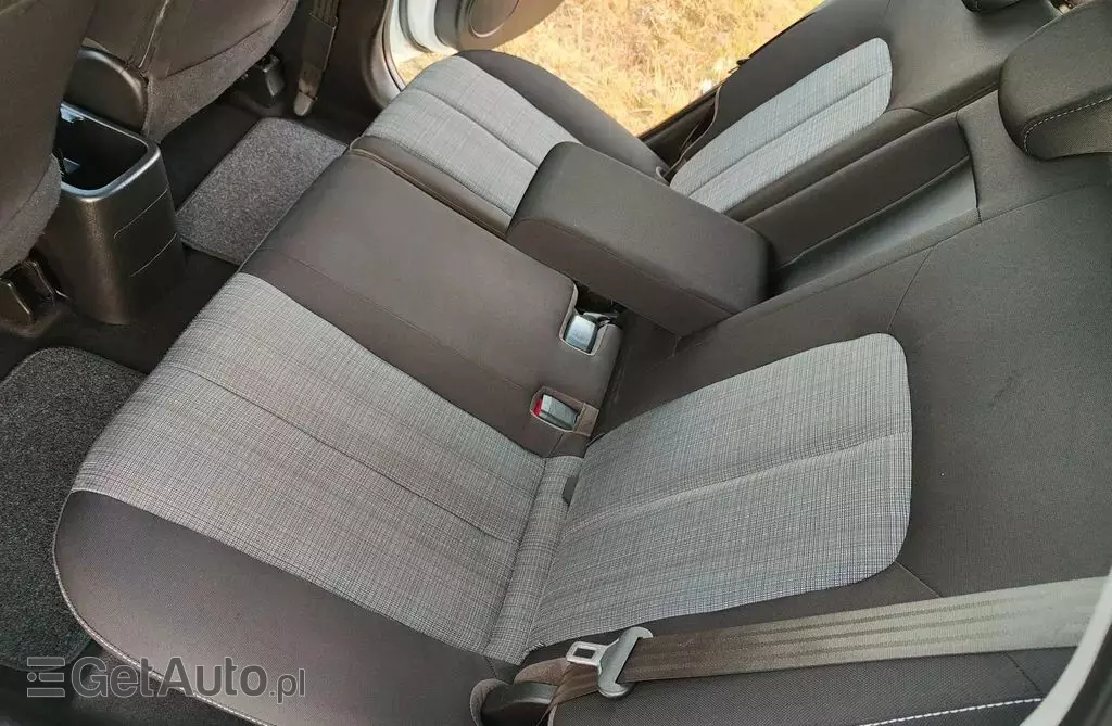 KIA Venga 1.4 16V (90 KM)