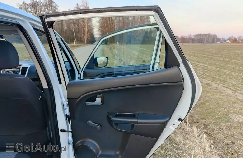 KIA Venga 1.4 16V (90 KM)