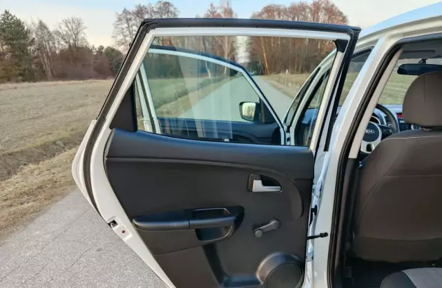 KIA Venga 1.4 16V (90 KM)