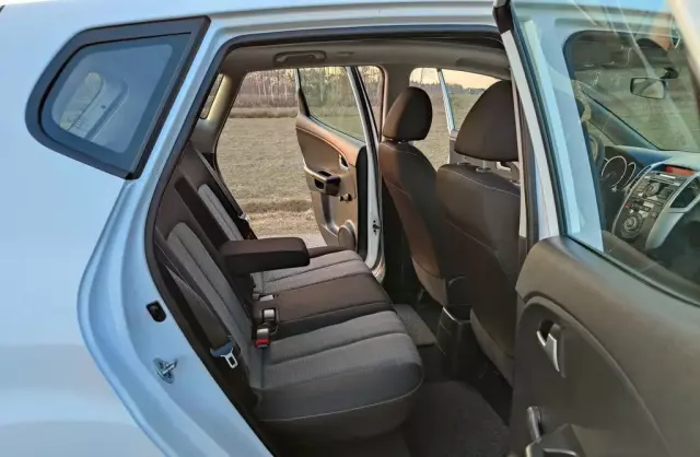 KIA Venga 1.4 16V (90 KM)