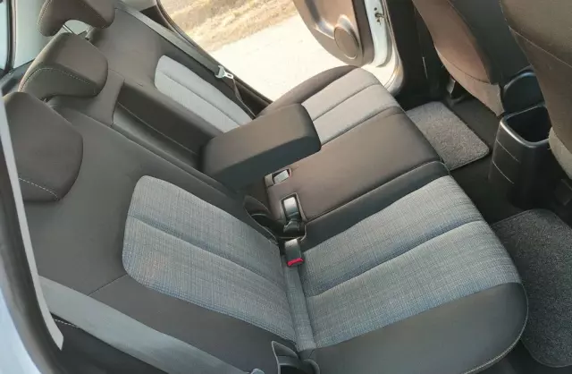 KIA Venga 1.4 16V (90 KM)