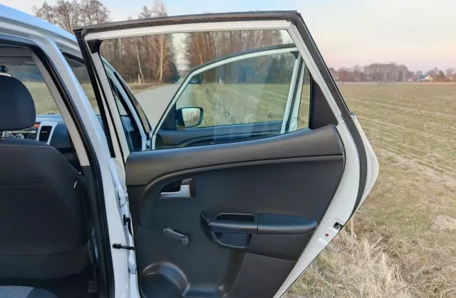 KIA Venga 1.4 16V (90 KM)