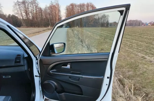 KIA Venga 1.4 16V (90 KM)