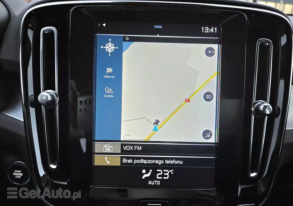 VOLVO XC 40 D4 AWD Momentum