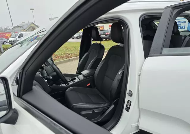 VOLVO XC 40 D4 AWD Momentum