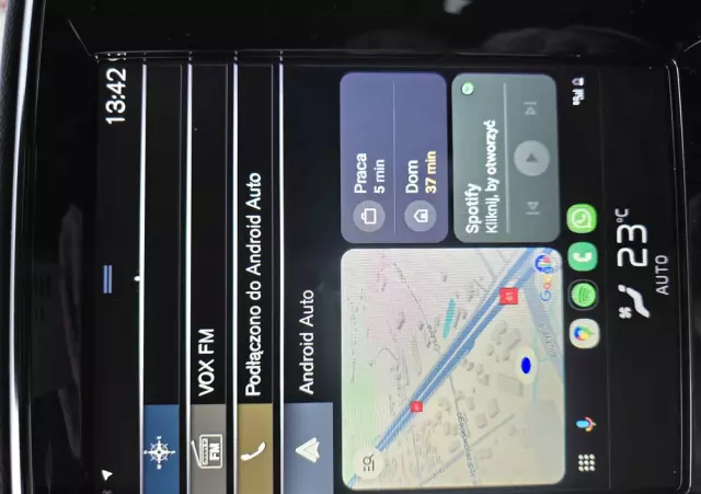 VOLVO XC 40 D4 AWD Momentum