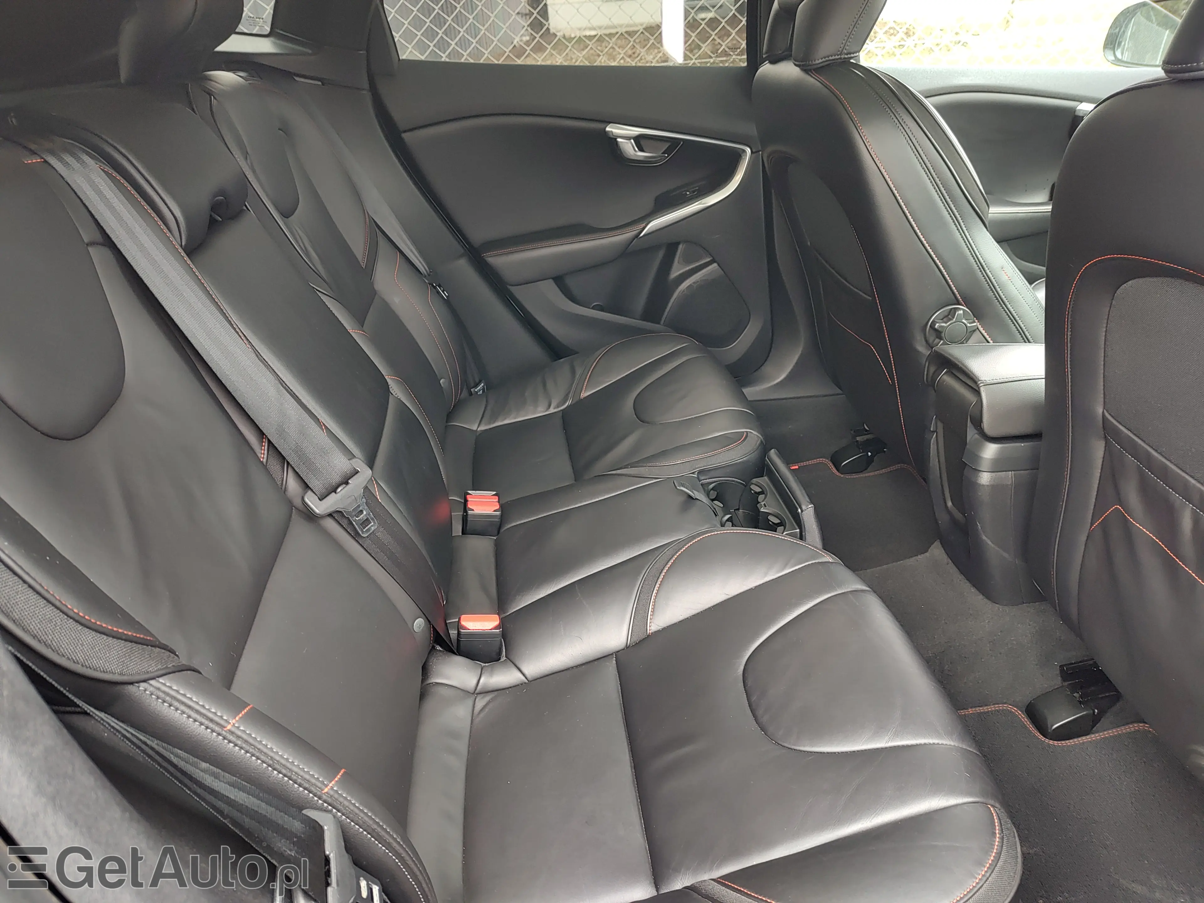 VOLVO V40 Kinetic Ocean Race