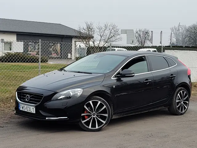 VOLVO V40 Kinetic Ocean Race