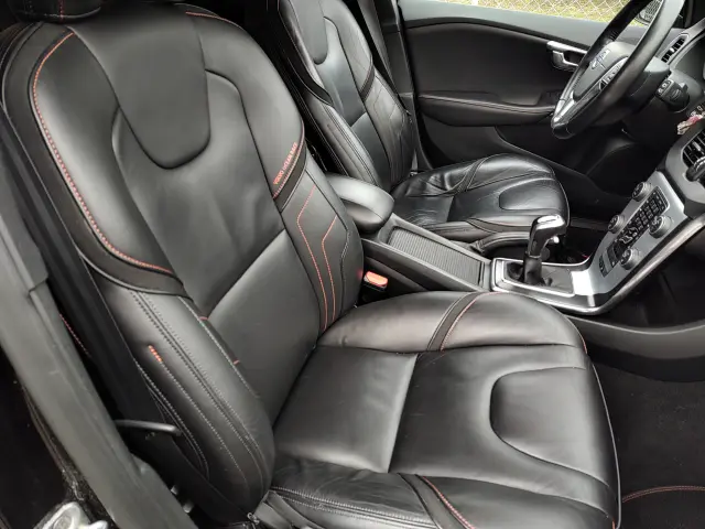 VOLVO V40 Kinetic Ocean Race